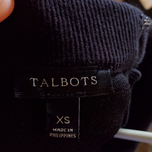 Talbots black 3/4 sleeve button back top XS - Picture 6 of 8